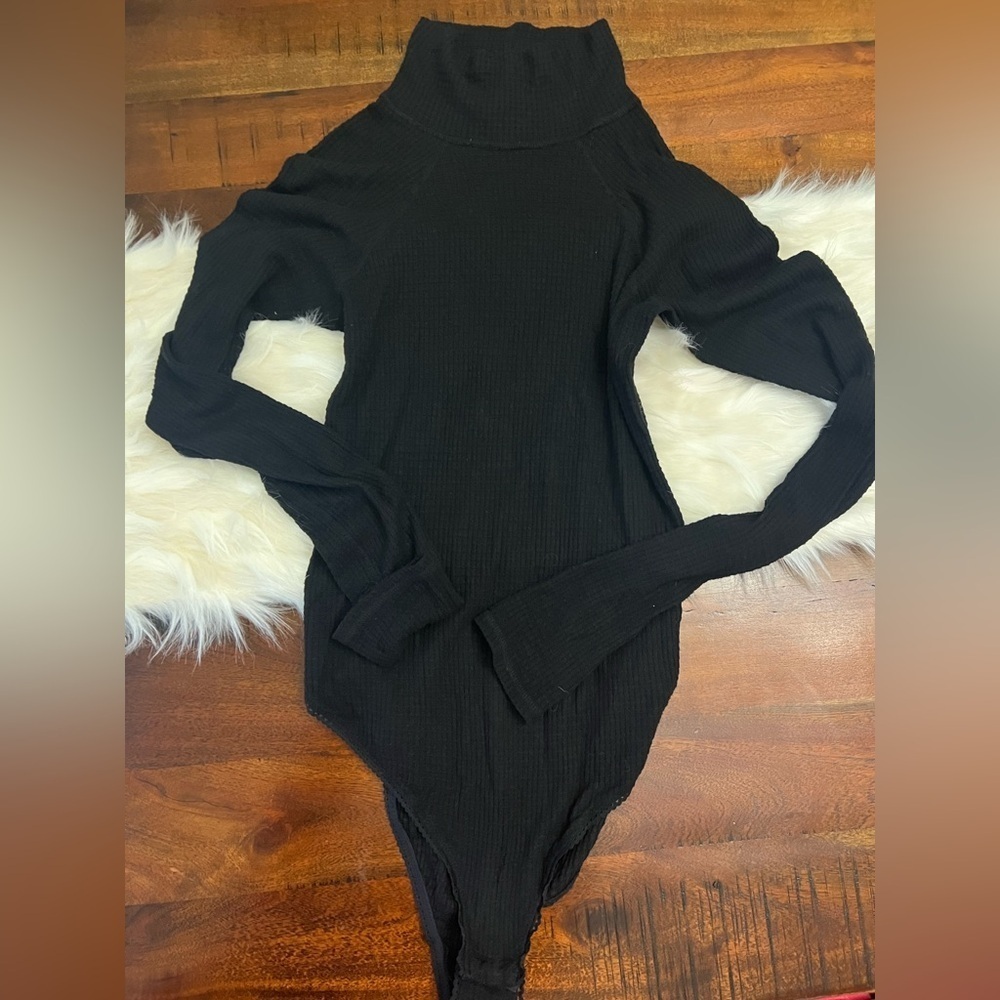 Free People Black Ribbed Turtleneck Long Sleeve Bodysuit Size Medium